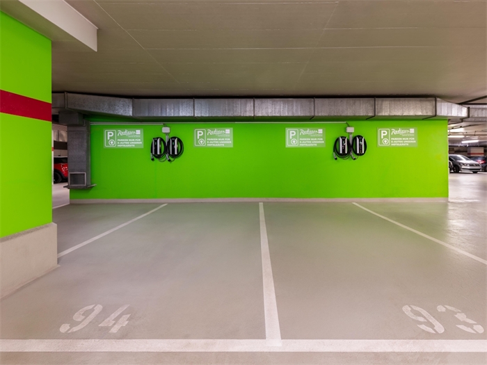 Garage / E-Ladetsation